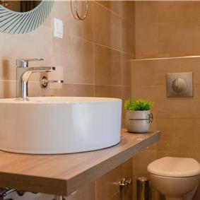 3 bedroom seaside villa with pool, Acharavi, sleeps 5